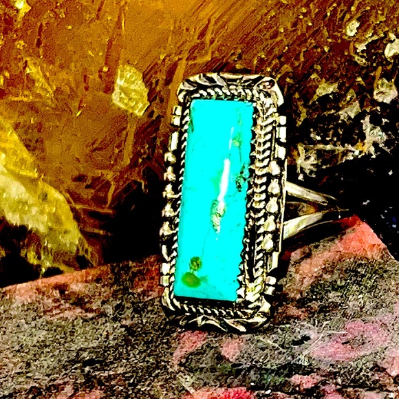 Gorgeous Signed Native American Size 6 Statement Ring